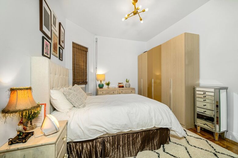 Your Next Stay Should Be Here...cute Stylish Condo