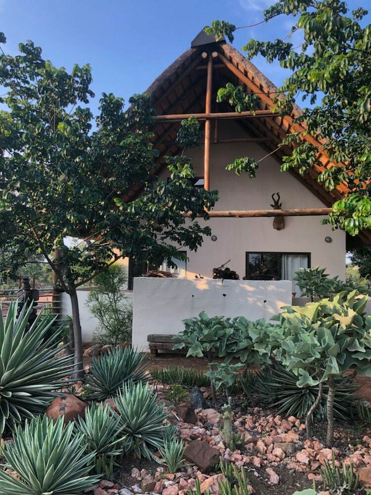Thula Private Lodge