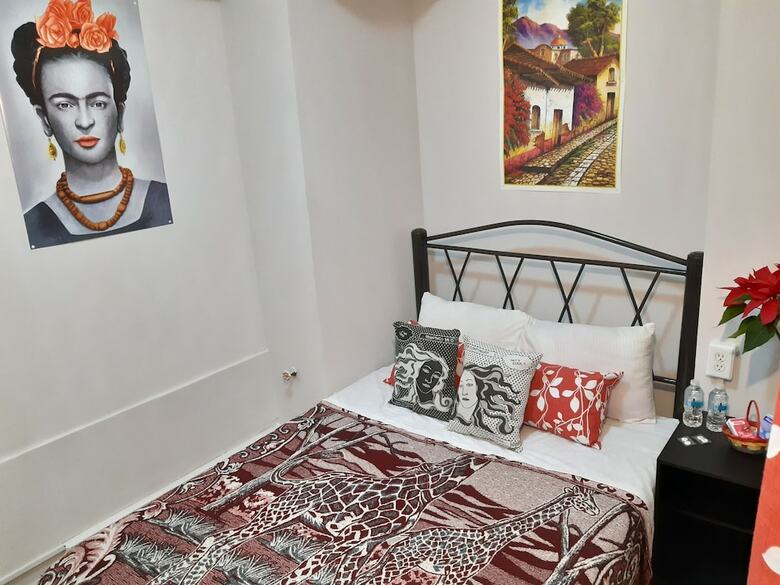 Bed & Breakfast Alameda House