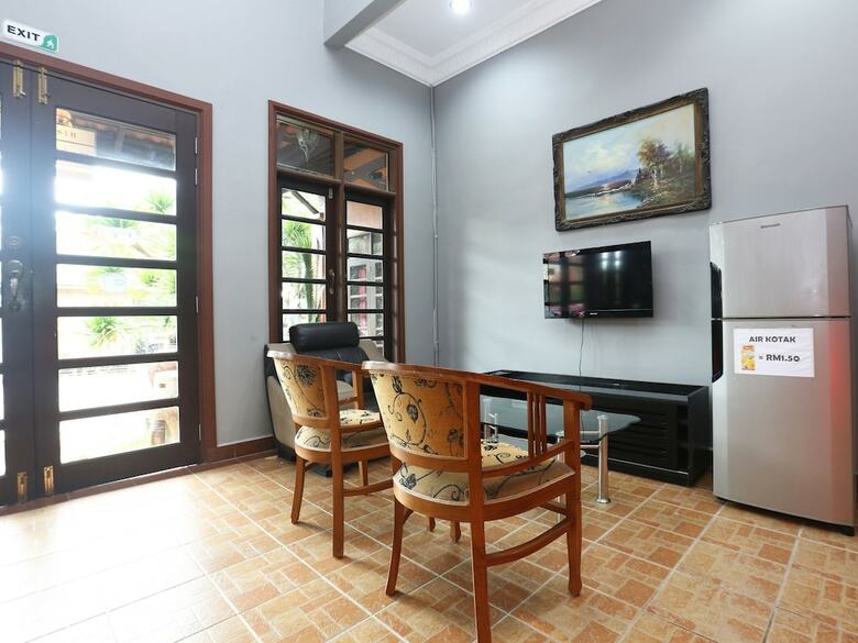 Hotel Oyo 89523 Villa Sri Mayang