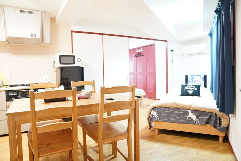 Metro Daikoku Apartment