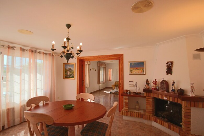 Luxury Villa Surrounded By Vineyards - 7bd Great For Big Groups W/private Pool