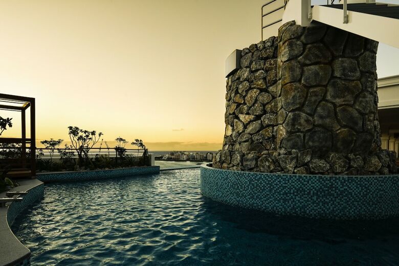 Hotel Lequ Okinawa Chatan Spa & Resort