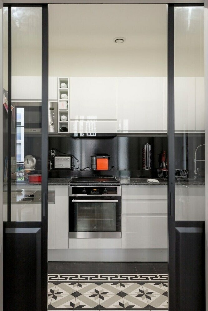 Apartamento Dark Sophistication In The 16th