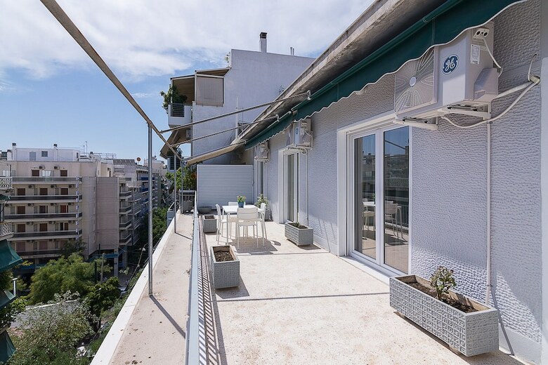 Brand New Stylish 2 Bedroom Apartment