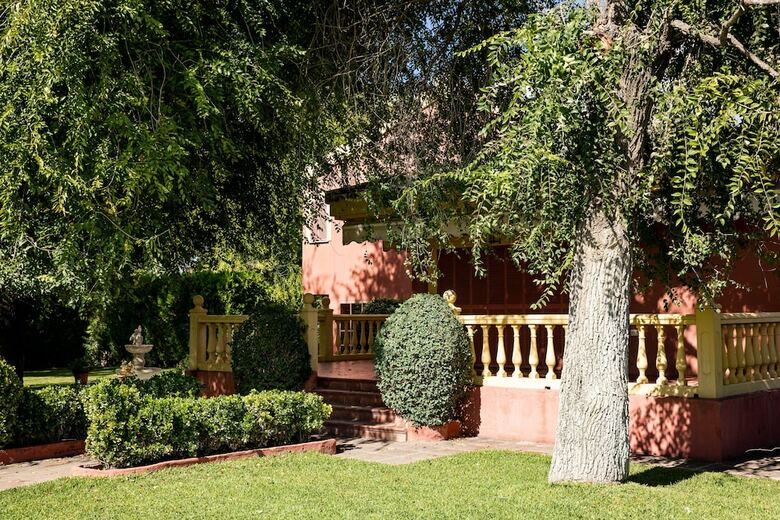 Villa Lucrecia