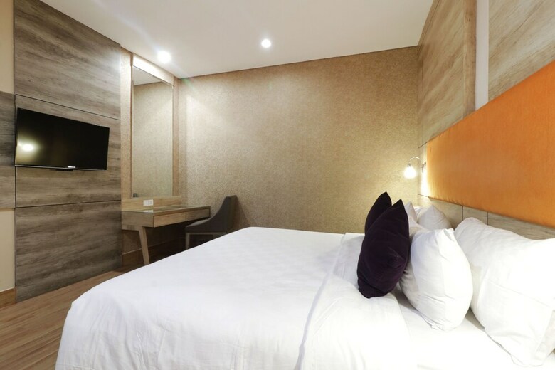 Hotel Gren Alia Jakarta