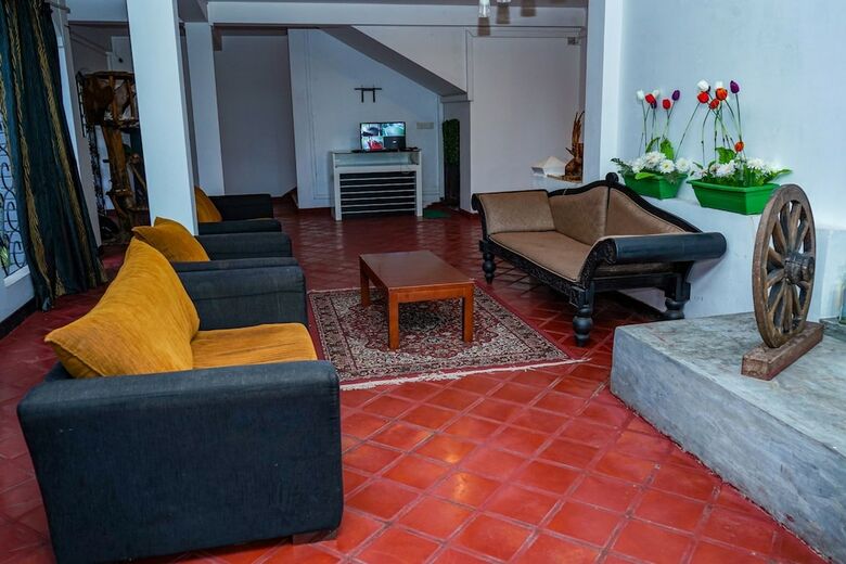 Hotel Oyo 452 Gem In Blue