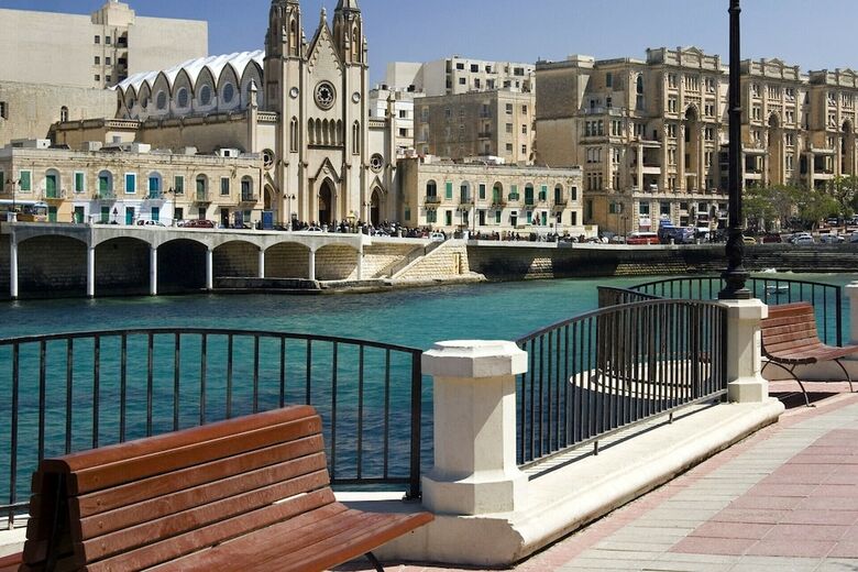 Apartamentos Luxury Seafront Oasis In Central Sliema W/ Pool
