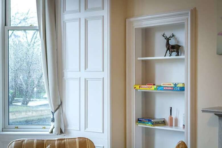 Incredible Victorian 4 Bedroom Apartment