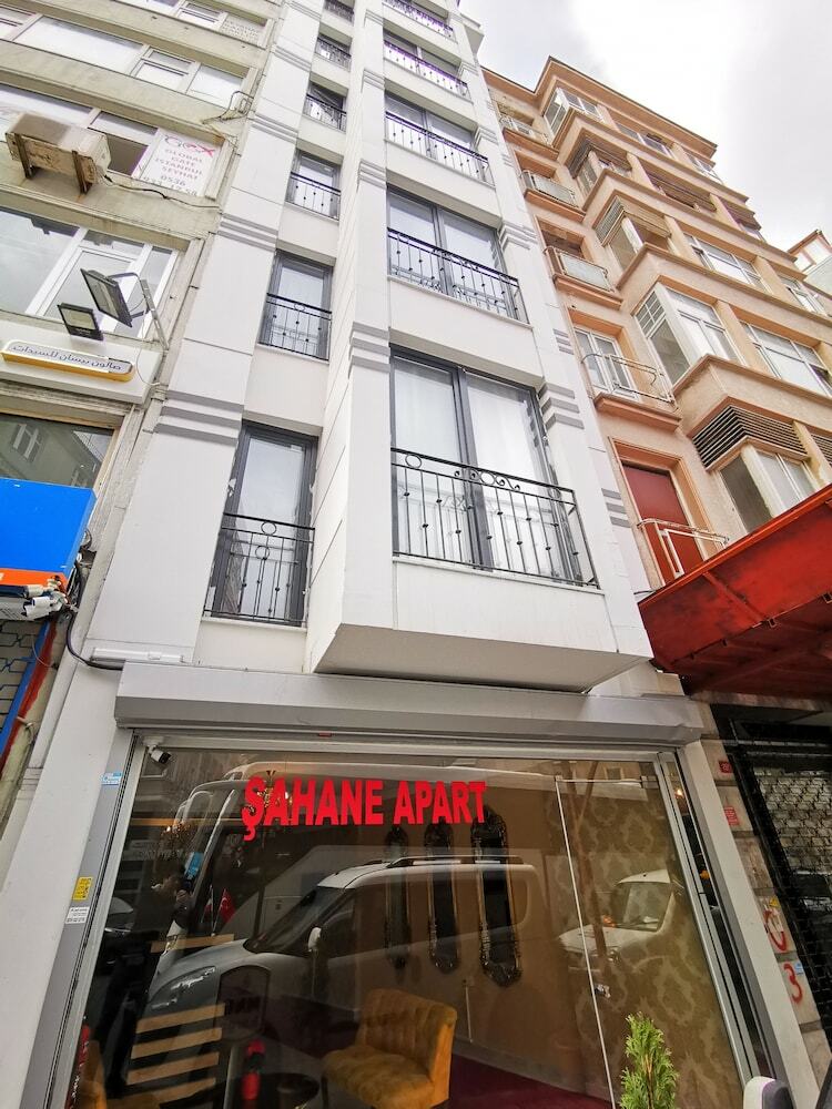 Sahane Apart