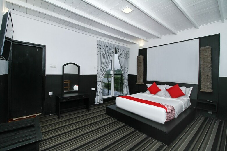 Oyo 523 Royal Hotel