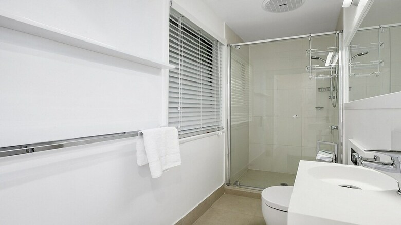 A Stylish Apartment With Noosa Views! - Unit 6 Yaringa 29 Noosa Drive
