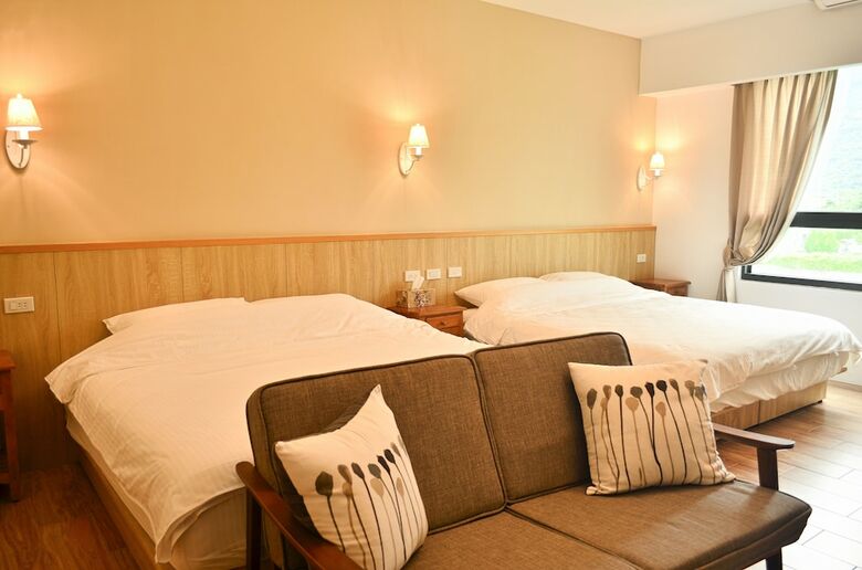 Hotel 1969 Meters Square Seed B&B