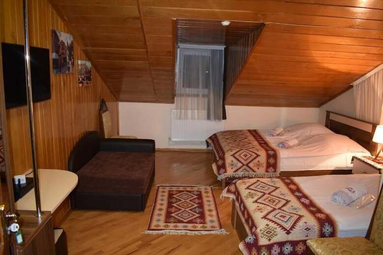 Hotel Guesthouse Lago & Wine Cellar
