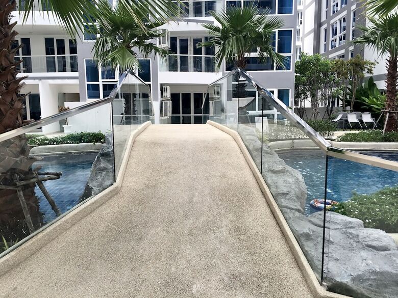 Luxury Apartments In Grand Avenue