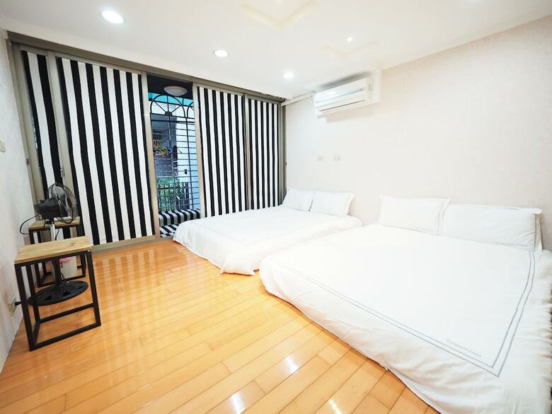 Apartamentos Next To Linjiang Night Market