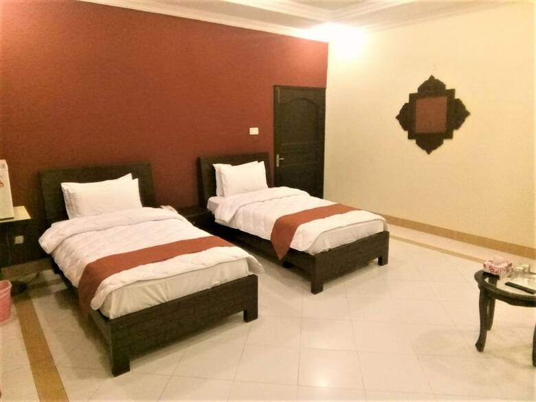 Hotel Capri Residency
