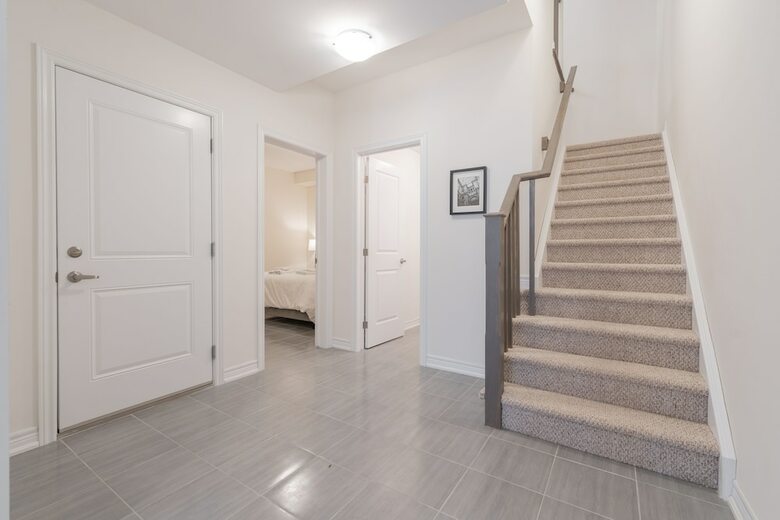 Extravagant Brand New Town House