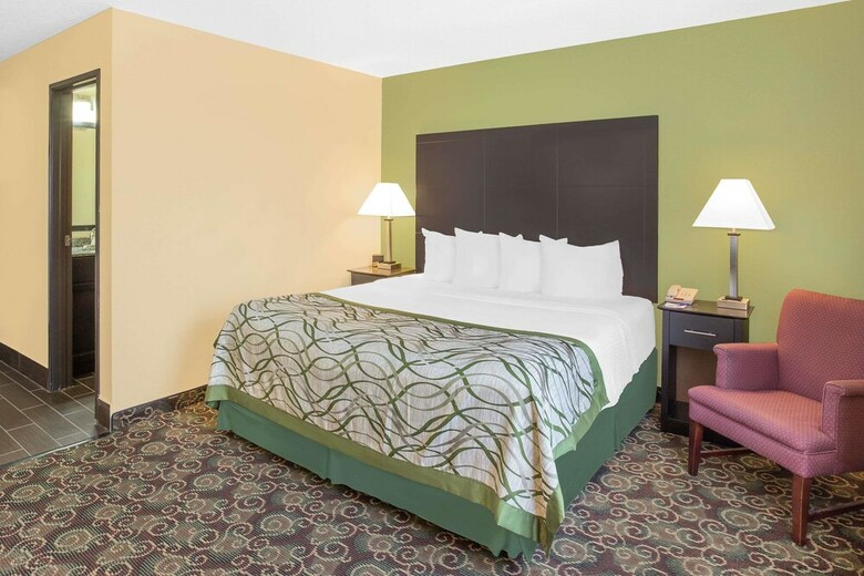 Hotel Baymont By Wyndham Holland