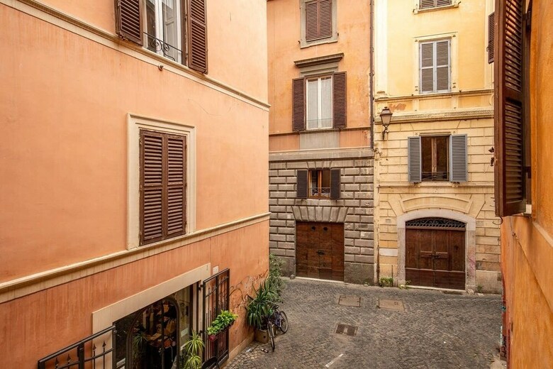 Charming Apartment In Campo de Fiori