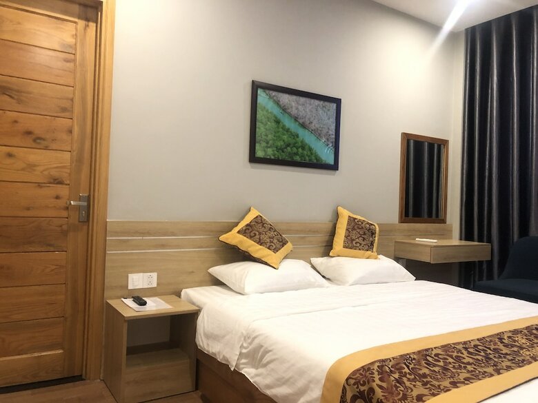 Oyo 859 Home Hotel And Apartment
