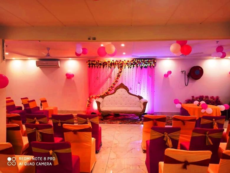 Hotel Corooms Sanvi Prime Unitech Cyber Park