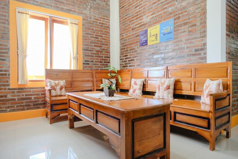 Hostal Spot On 2375 Agbil Homestay