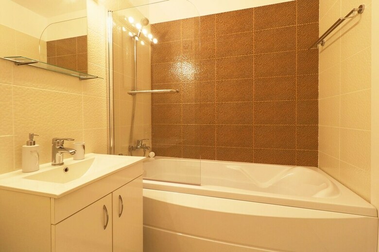 Aparthotel Ambasad'or Home & Apartments