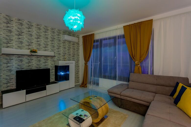 Aparthotel Ambasad'or Home & Apartments