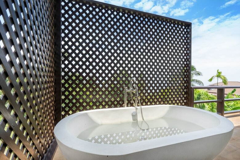 1 Bedroom Sea View Villa Bubbles