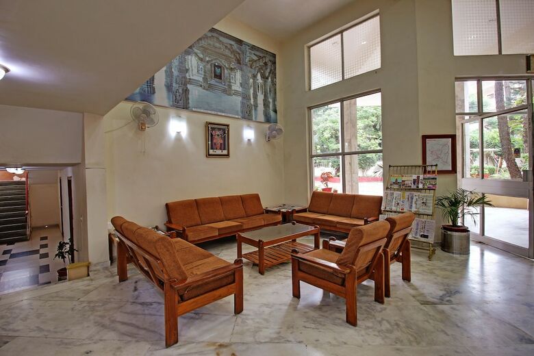 Hotel Sunset Inn Mount Abu With Swimming Pool