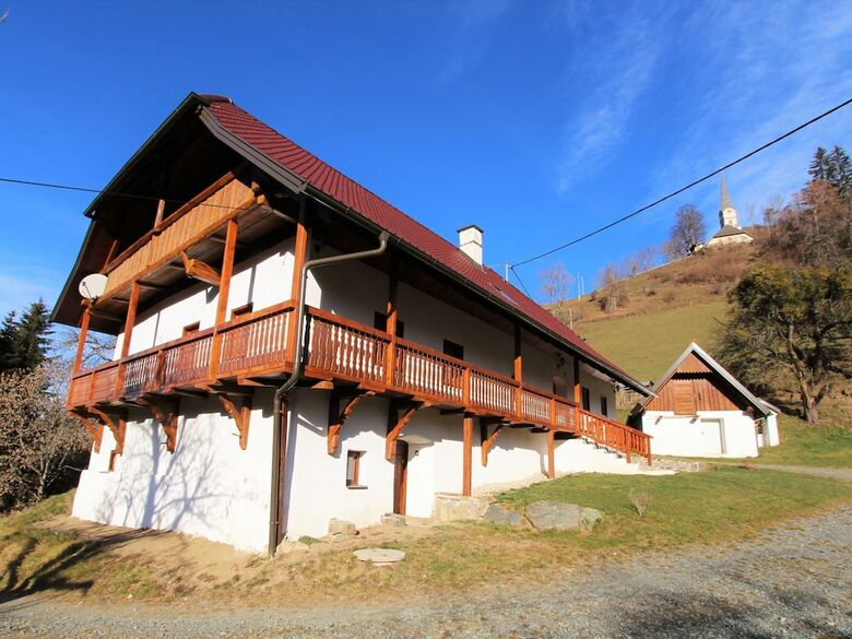 Spacious Holiday Home With Sauna In Eberstein