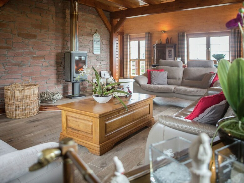 Affluent Chalet In Septon With Whirlpool, Sauna & Jacuzzi