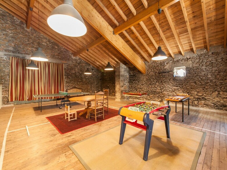 Charming Holiday Home In �tables With Swimming Pool