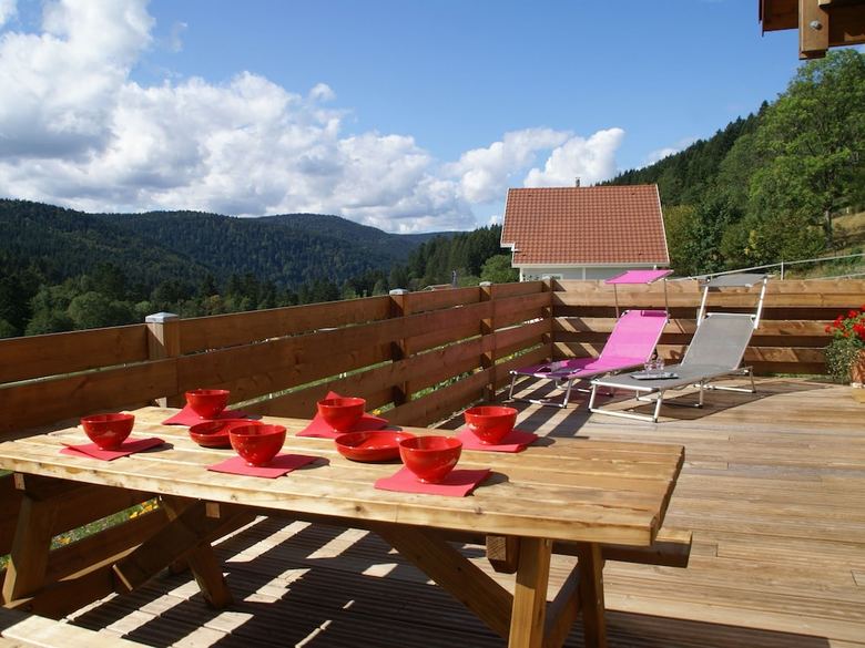 Sunlit Chalet Near Ski Area In G�rardmer