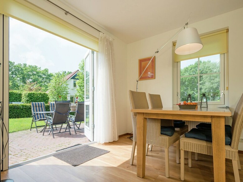A Forest Villa With Spacious Garden And A View Over The Meadows