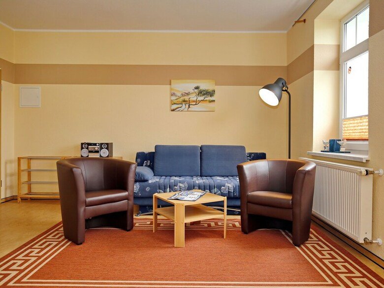 Comely Apartment In K�hlungsborn With Garden