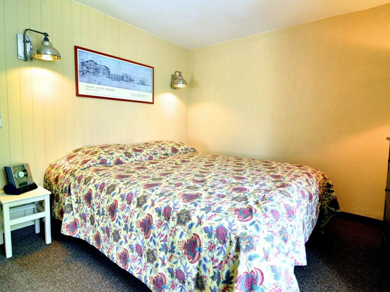 Vintage Cottage With Shared Garden In Paliseul