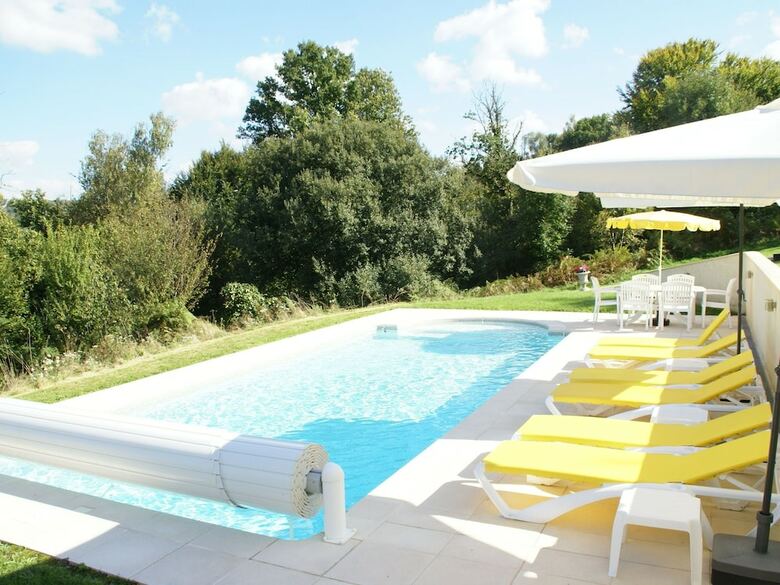 Spacious Holiday Home In Sussac With Pool