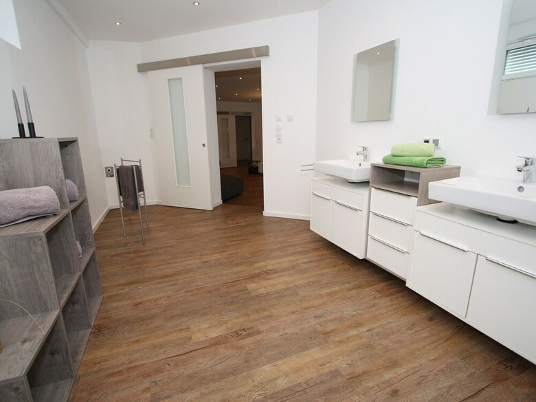 Modern Apartment In Niedernsill With Terrace
