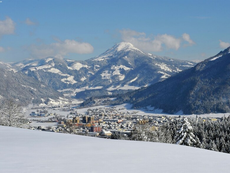 Spacious Apartment With Mountain View In Brixen Im Thale