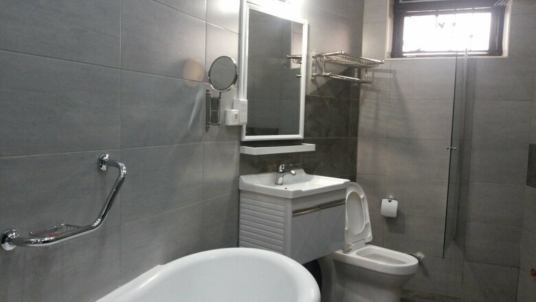 Hotel Pent House Inn Namugongo