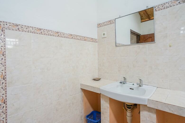 Hotel Lecuk Homestay