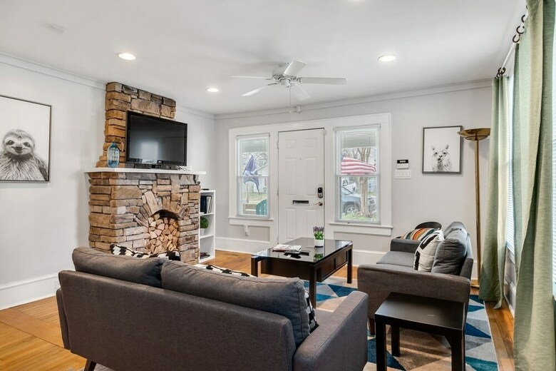1 Bedroom, Allen Street