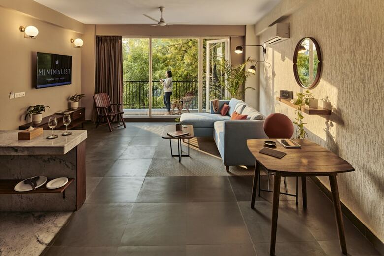 Hostal Minimalist Poshtel And Suites