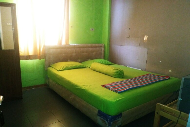 Hostal Spot On 2353 Wisma Executive Demang