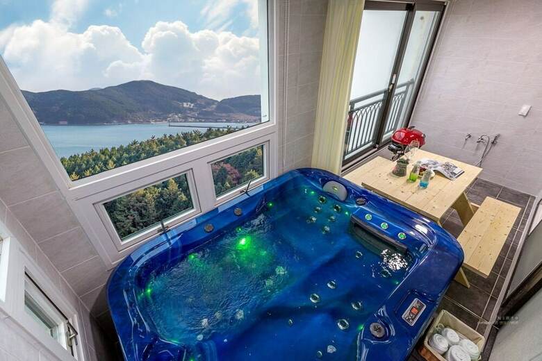 Arco Poolvilla Pension