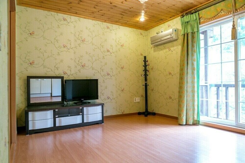 Yeomiji Pension