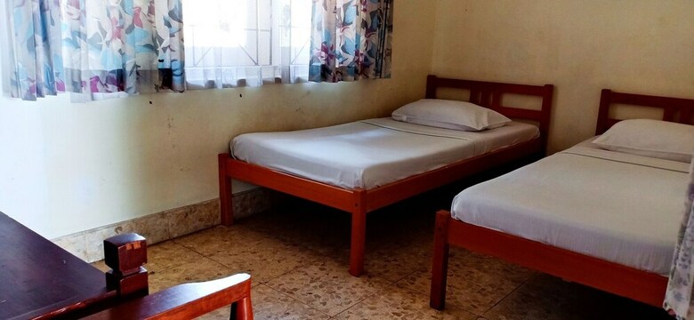 Bed & Breakfast Bunga Ayu Seaside Resort